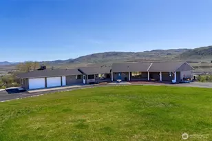 940 Sunrise Heights Rd, Okanogan, WA 98840 - Photo 3