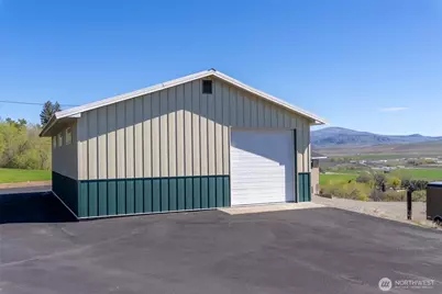 940 Sunrise Heights Road, Okanogan, WA 98840 - Photo 31