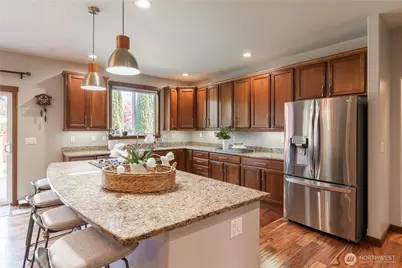 8715 185th Street Ct E, Puyallup, WA 98375 - Photo 11