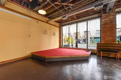 5619 Rainier Avenue S, Seattle, WA 98118 - Photo 9