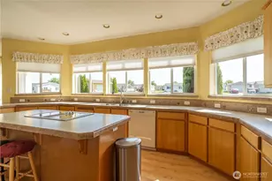1701 E Burr Ave, Moses Lake, WA 98837 - Photo 17