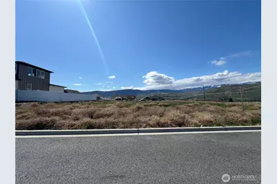 2532 7th Street SE, East Wenatchee, WA 98802 - Photo 5