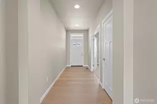 9621 7th Ave SE, Lacey, WA 98513 - Photo 5