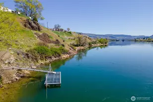 1418 S Tyee Ave, East Wenatchee, WA 98802 - Photo 5