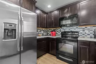 1118 Chestnut Ct, Everett, WA 98201 - Photo 13