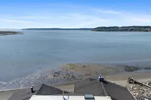 651 SE Bayshore Dr, Oak Harbor, WA 98277 - Photo 29