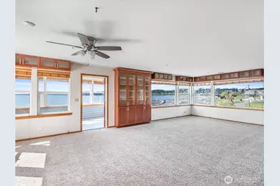 651 SE Bayshore Drive #E102, Oak Harbor, WA 98277 - Photo 5
