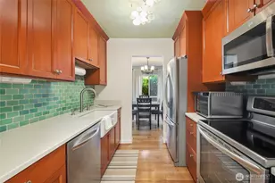 2858 32nd Ave W, Seattle, WA 98199 - Photo 9