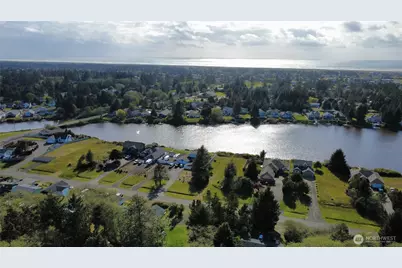 537 Chenois Avenue NE, Ocean Shores, WA 98569 - Photo 3