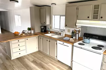 9810 State Avenue #10, Marysville, WA 98270 - Photo 3