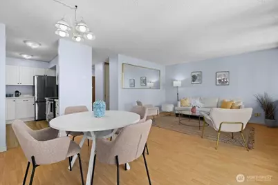 2100 3rd Avenue #2505, Seattle, WA 98121 - Photo 9