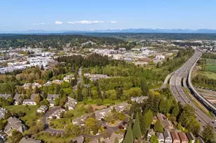15662 NE 70th Ct, Redmond, WA 98052 - Photo 3