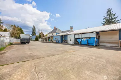 1063 1065 Beach Avenue, Marysville, WA 98270 - Photo 9