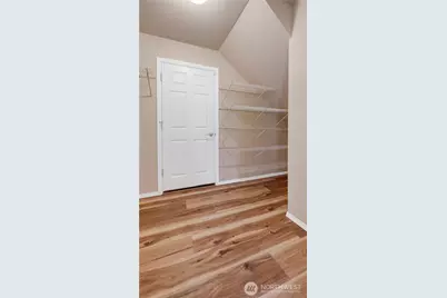 1061 Hiton Circle, DuPont, WA 98327 - Photo 11