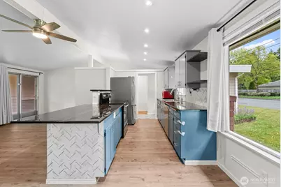 2617 College Street SE, Lacey, WA 98503 - Photo 5