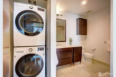 2033 2nd Avenue #2010, Seattle, WA 98121 - Photo 15