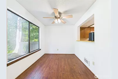 12721 NE 129th Court #F103, Kirkland, WA 98034 - Photo 9