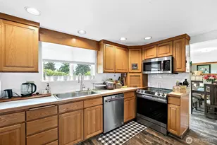 11101 SE 295th St, Auburn, WA 98092 - Photo 15