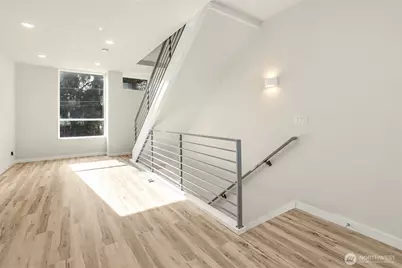 1400 N 95th Street, Seattle, WA 98103 - Photo 9