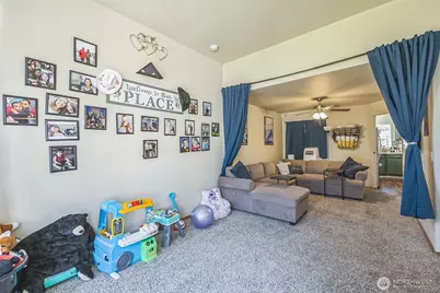 201 3rd Street NE, Yelm, WA 98597 - Photo 5