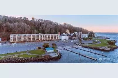 1221 Harbor Avenue SW #305, Seattle, WA 98116 - Photo 3