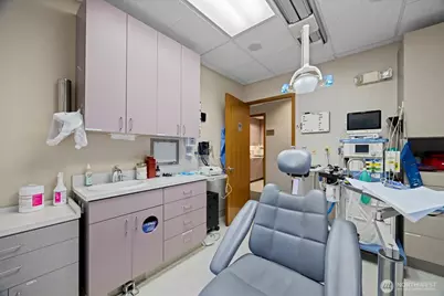 3136 Squalicum Parkway #B, Bellingham, WA 98225 - Photo 25