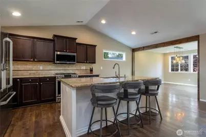 301 NE Danner Lane, College Place, WA 99324 - Photo 3