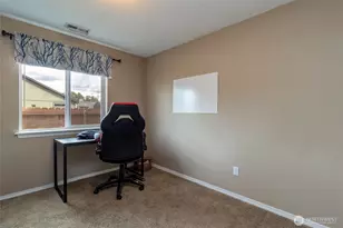 301 NE Danner Ln, College Place, WA 99324 - Photo 15