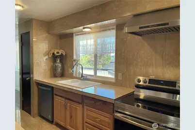 1017 Ballentine Street, Raymond, WA 98577 - Photo 13