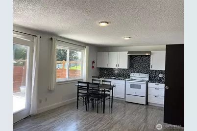 1017 Ballentine Street, Raymond, WA 98577 - Photo 11