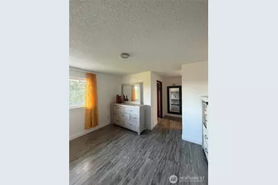 1017 Ballentine Street, Raymond, WA 98577 - Photo 17