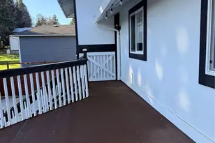 1017 Ballentine St, Raymond, WA 98577 - Photo 25