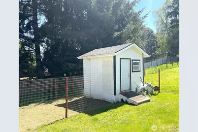 1017 Ballentine Street, Raymond, WA 98577 - Photo 9