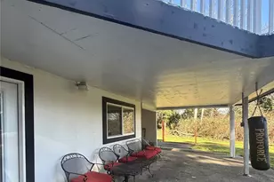 1017 Ballentine St, Raymond, WA 98577 - Photo 33