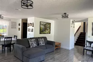 1017 Ballentine St, Raymond, WA 98577 - Photo 11