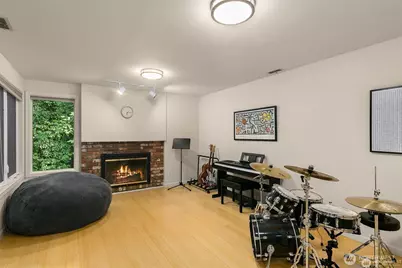 15144 SE 46th Way, Bellevue, WA 98006 - Photo 17