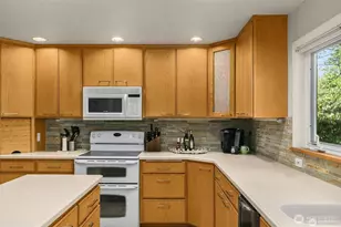 15144 SE 46th Way, Bellevue, WA 98006 - Photo 9