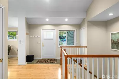 15144 SE 46th Way, Bellevue, WA 98006 - Photo 3