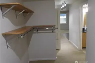 76 Cedar St, Seattle, WA 98121 - Photo 5