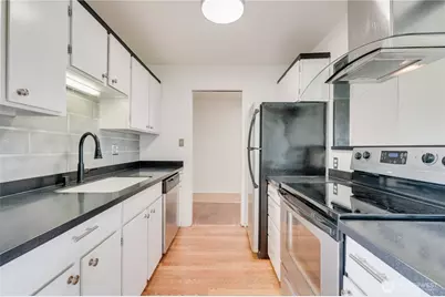 310 S 11th Street #212, Mount Vernon, WA 98274 - Photo 5