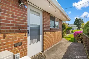 1301 S 54th St, Tacoma, WA 98408 - Photo 3