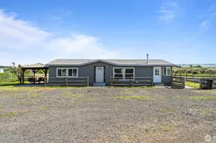 398 Balm St, Touchet, WA 99360 - Photo 3