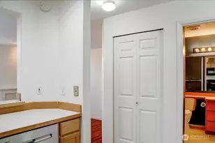 8515 244th St SW, Edmonds, WA 98026 - Photo 9