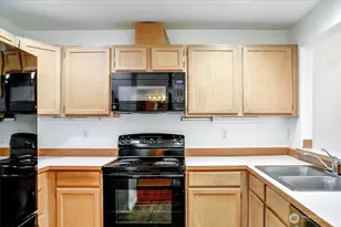 8515 244th St SW, Edmonds, WA 98026 - Photo 13