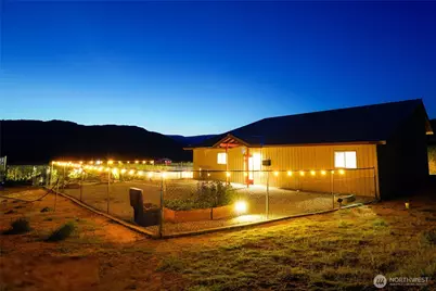 675 Peach Road, Waterville, WA 98858 - Photo 1