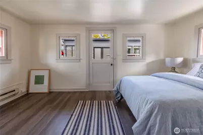 2035 Fairview Avenue E #D, Seattle, WA 98102 - Photo 15