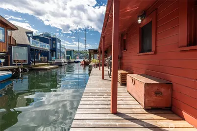 2035 Fairview Avenue E #D, Seattle, WA 98102 - Photo 1