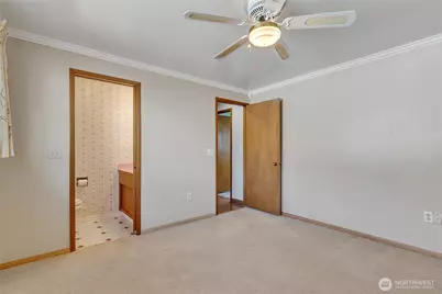 7351 32nd Avenue SW, Seattle, WA 98126 - Photo 17