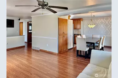 7351 32nd Avenue SW, Seattle, WA 98126 - Photo 7