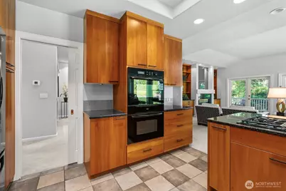 11202 Greystone Drive SW, Lakewood, WA 98499 - Photo 13